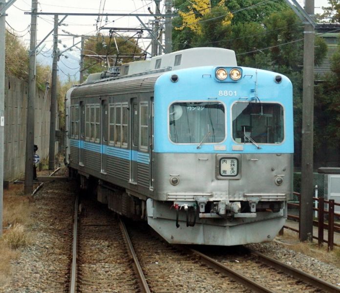 ファイル:北陸鉄道8801.jpg
